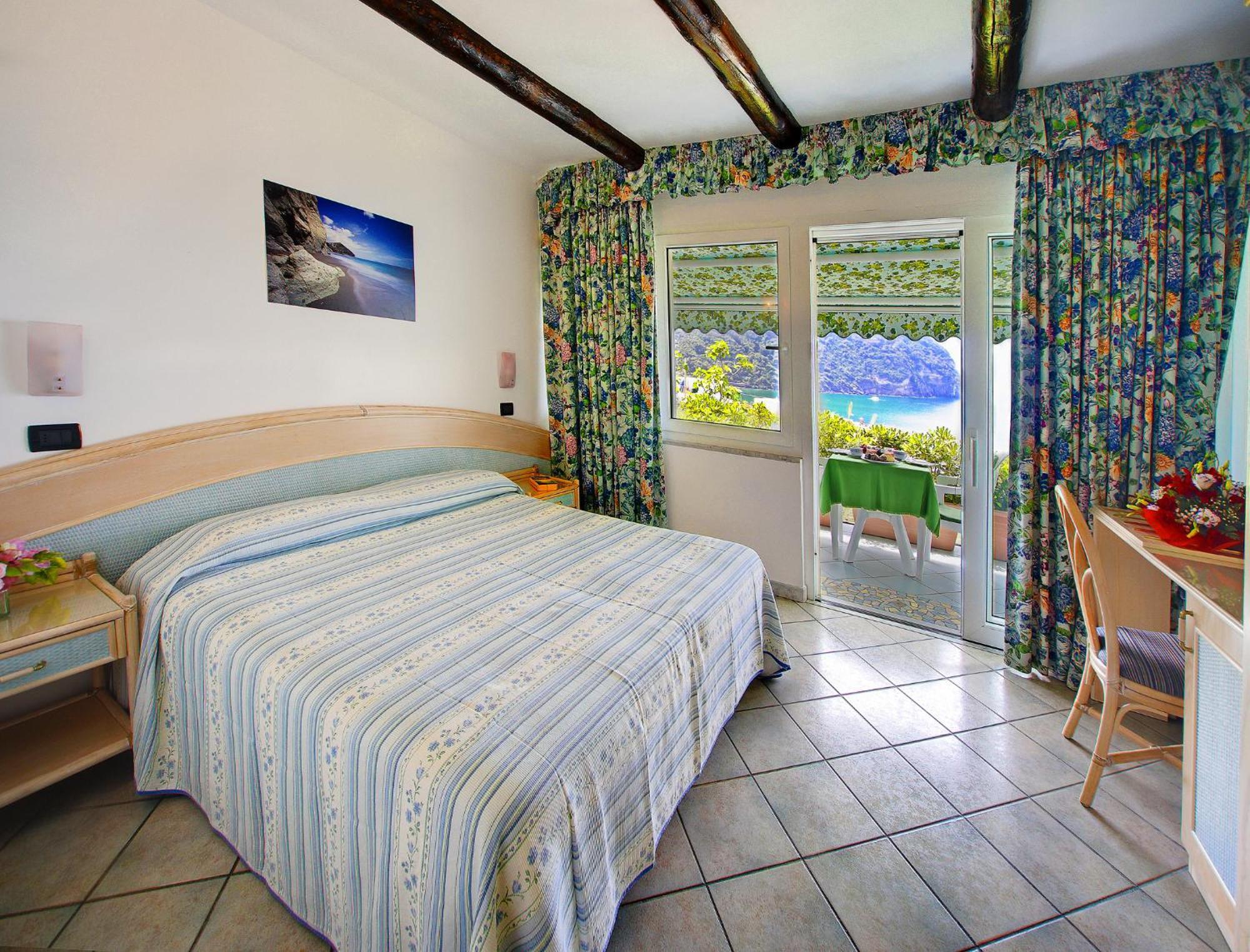 Hotel Casa Del Sole Форио Экстерьер фото
