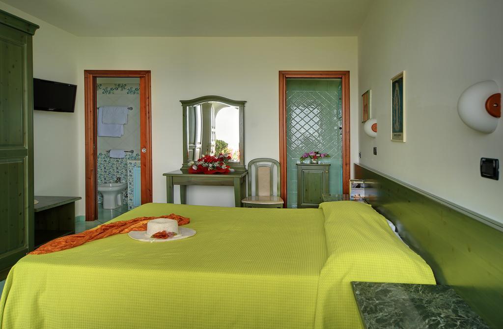 Hotel Casa Del Sole Форио Экстерьер фото