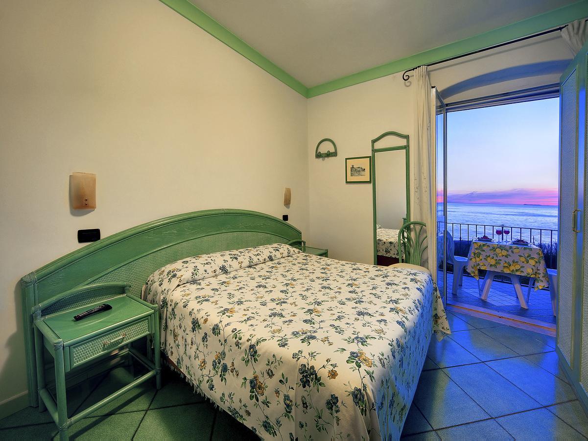 Hotel Casa Del Sole Форио Экстерьер фото